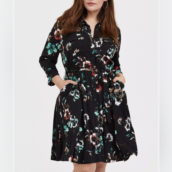 torrid Dresses & Skirts - Torrid Mini Challis Shirt Dress Black Floral 3/4 Sleeves Size  Large
